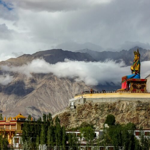 Best Delhi to Ladakh Tour — 10 Days / 9 Nights